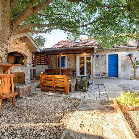Holiday Home Kulak Konjevrate Zewnętrze zdjęcie